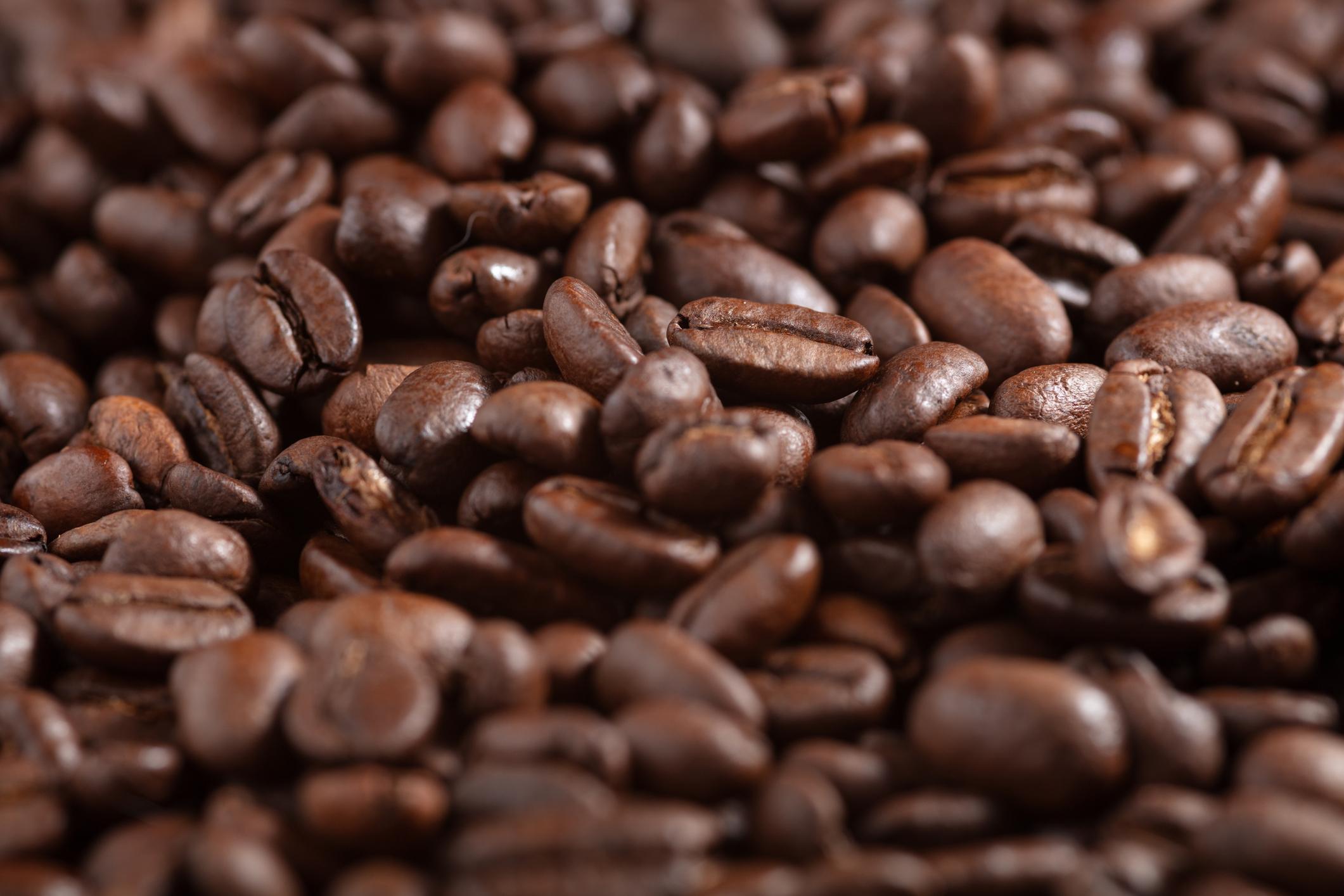 Coffee Beans vs Ground Coffee vs Brewed Coffee: Which One Is Right for You?